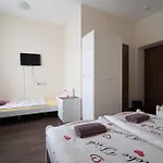 ハッピー ホテル リガ