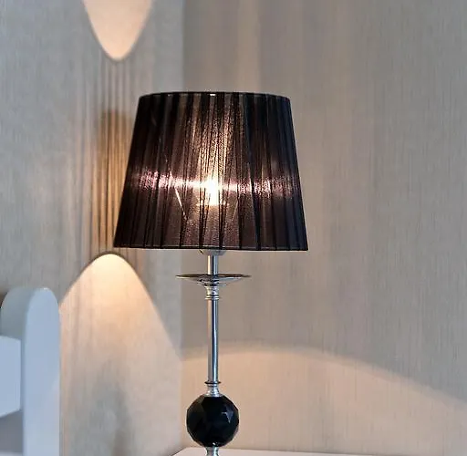 ハッピー ホテル