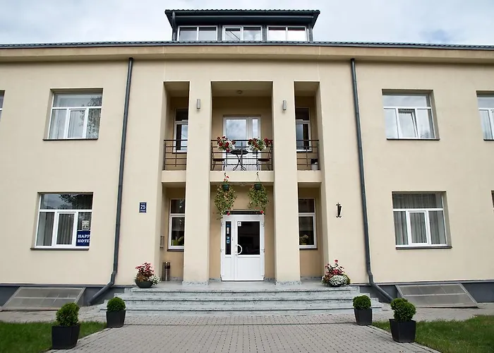 ハッピー ホテル